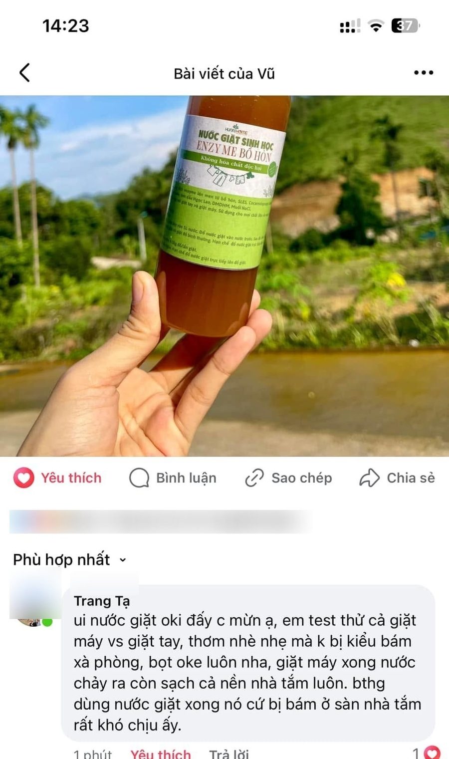 Bình luận khách nói nước giặt thơm nhẹ, không bị bám xà phòng